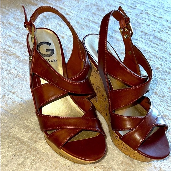 🤩SUPER SALE 🤩Guess Brown Leather Wedge Sandals with Strappy Design - Picture 5 of 12